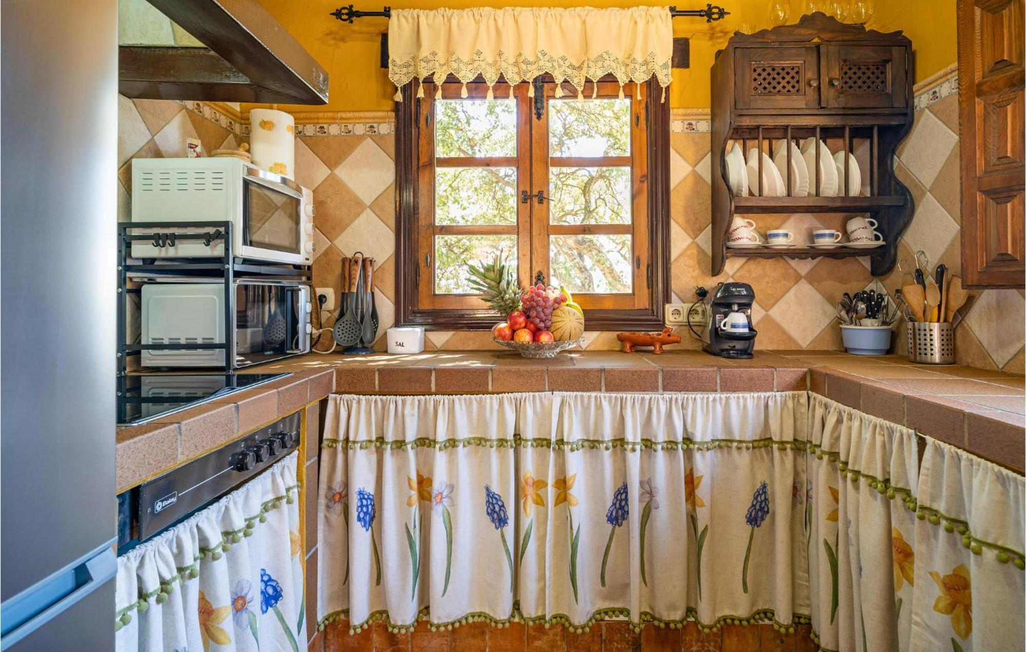 Amazing Cottage In Algatocin With Kitchen Exterior photo